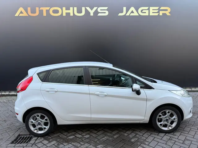 Ford Fiesta 1.25 Titanium 2013 Benzine 11
