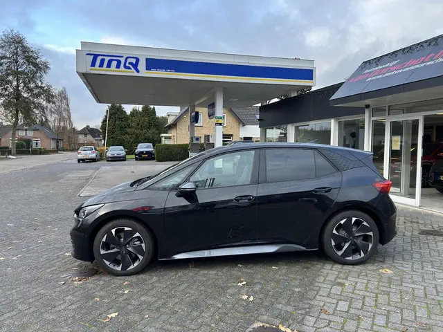 CUPRA Born Performance Limited 63 kWh 2025 Elektrisch 5