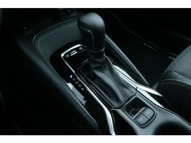 Toyota Corolla Hybrid 140 Dynamic 2025 Hybride Benzine 15