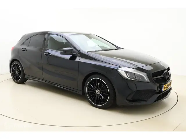 Mercedes-Benz A-Klasse 160 AMG-LINE 2017 Benzine 8