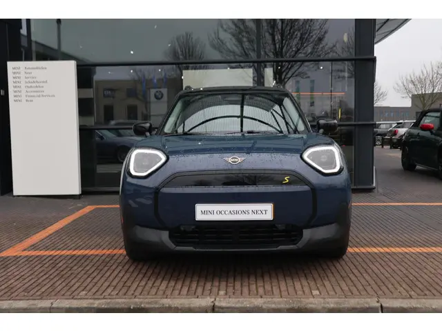 MINI Aceman SE 2024 Elektrisch 4