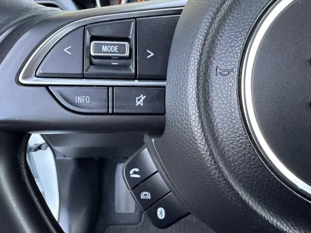 Suzuki Swift 1.2 Comfort Smart Hybrid 2023 Benzine 13