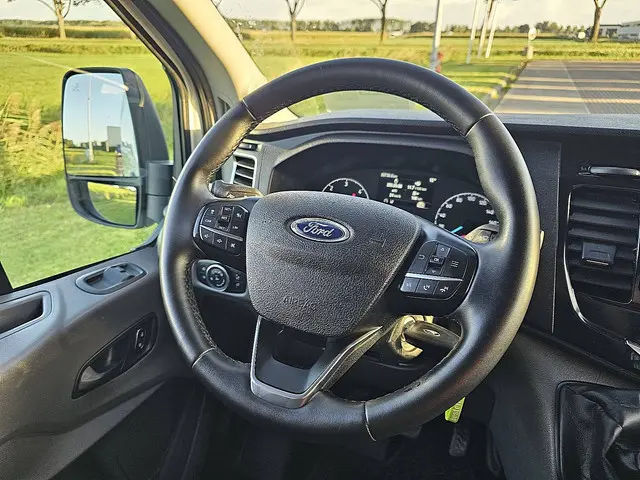 Ford Transit 2.0 2024 Diesel 10