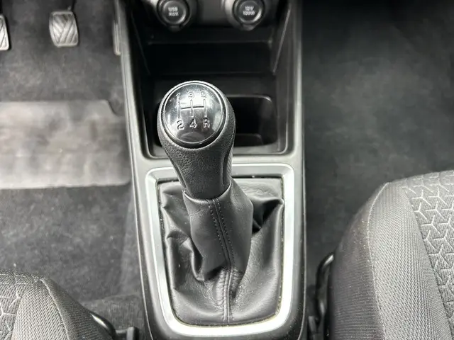 Suzuki Swift 1.2 Select 2019 Benzine 13