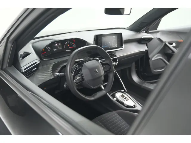 Peugeot 2008 2