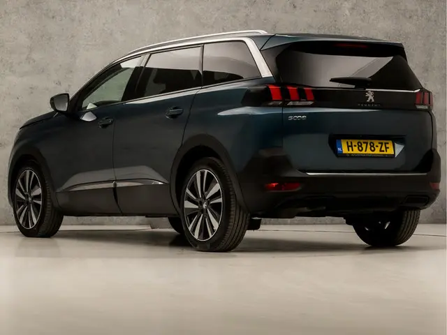 Peugeot 5008 3