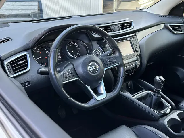 Nissan QASHQAI 1.2 Tekna 2018 Benzine 19