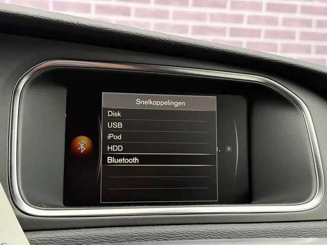 Volvo V40 T2 POLAR + AUTOMAAT 2019 Benzine 17