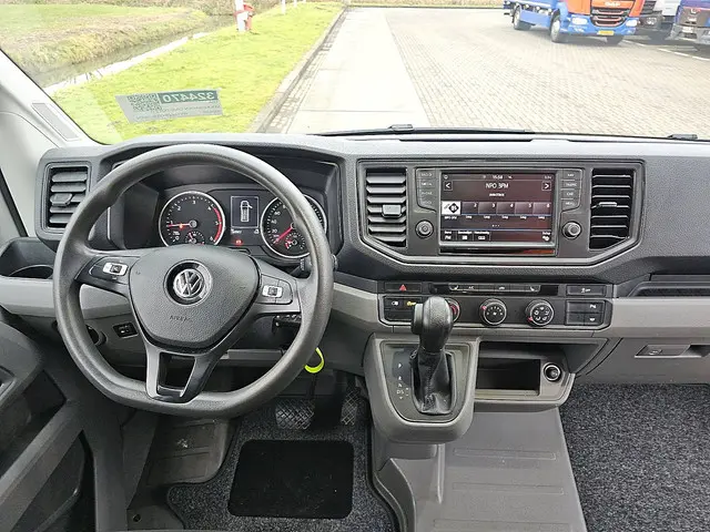 Volkswagen Crafter 2.0 2020 Diesel 8