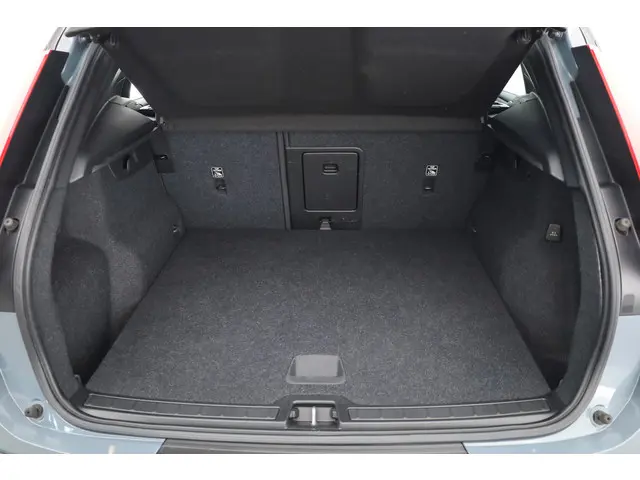 Volvo XC40 Recharge P8 AWD R-Design 2020 Elektrisch 34