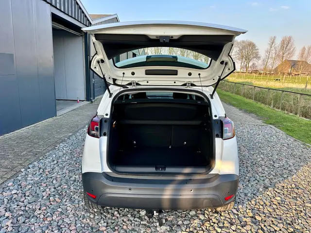 Opel Crossland X 1.2 Innovation 2017 Benzine 12