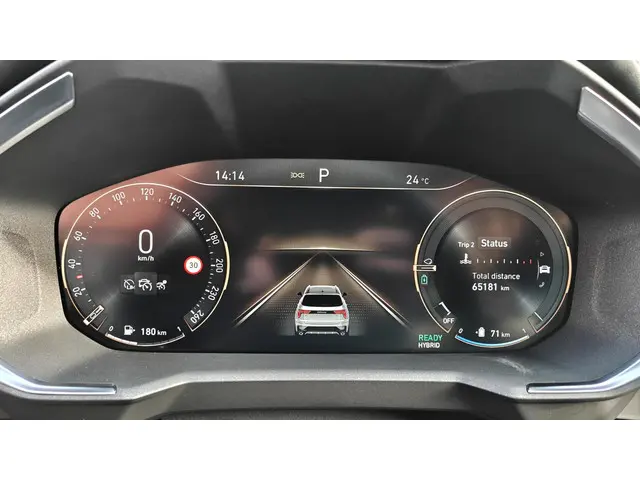 Lynk & Co 01 1.5 2022 Hybride Benzine 17