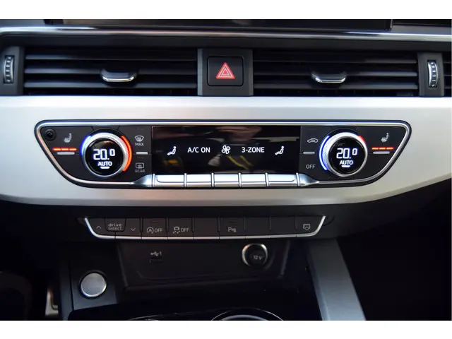 Audi A4 Avant 40 TFSI quattro S edition 2022 Benzine 28