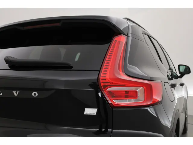 Volvo XC40 T5 Recharge R-Design 2022 Hybride Benzine 39