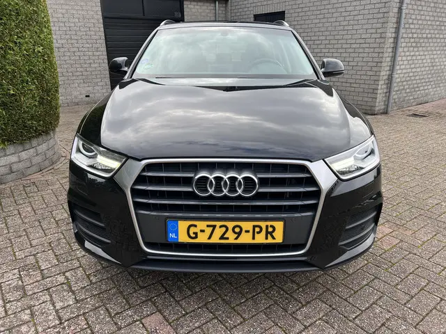 Audi Q3 1.4 TFSI CoD Adrenalin Automaat 2016 Benzine 3