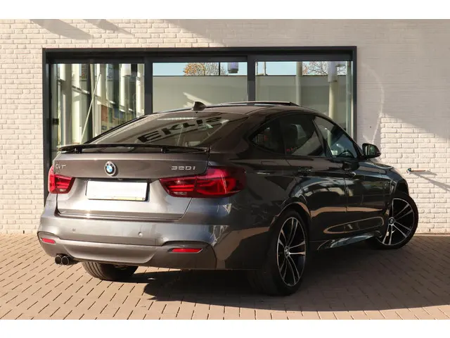 BMW 3 Serie Gran Turismo 320i 2020 Benzine 3