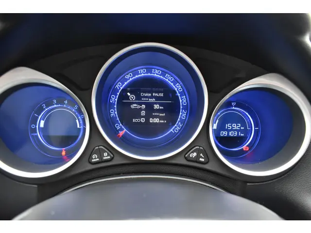 DS DS 4 PureTech 130 Performance Line 2017 Benzine 15