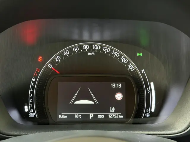 Toyota Aygo X 1.0 VVT-i S-CVT Limited 2022 Benzine 8