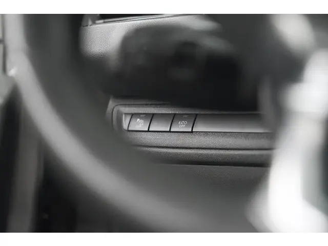 Peugeot 208 PureTech 82 Signature 2018 Benzine 34