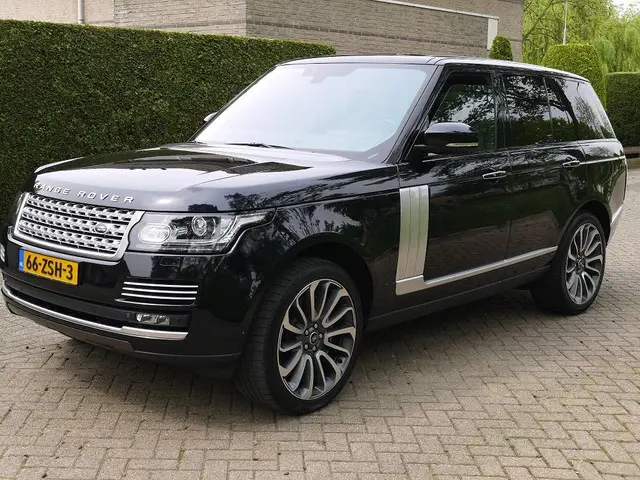 Land Rover Range Rover 2