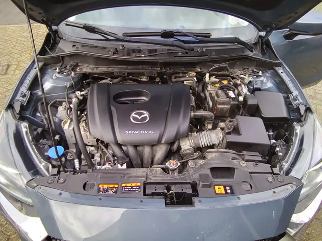 Mazda 2 1.5 Skyactiv-G Luxury 2020 Hybride Benzine 18