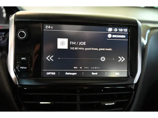 Peugeot 2008 1.2 PureTech Signature 2019 Benzine 23