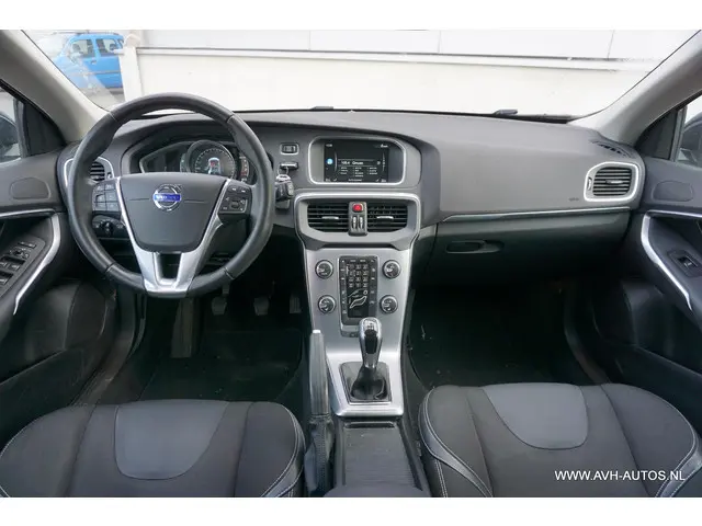 Volvo V40 2.0 D2 Summum Business 2015 Diesel 5