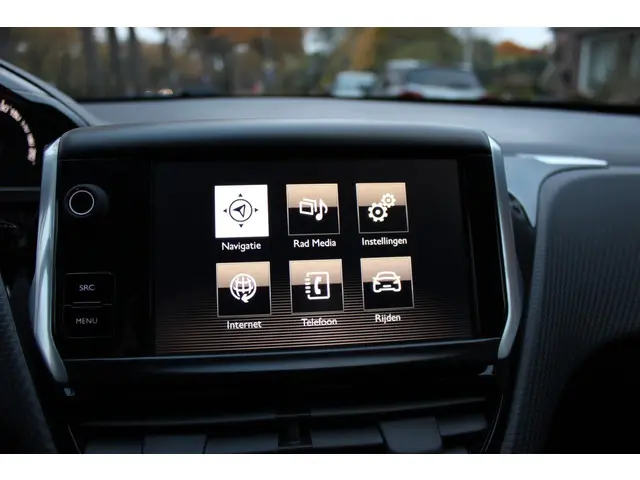 Peugeot 2008 1.2 PureTech Style 2015 Benzine 22