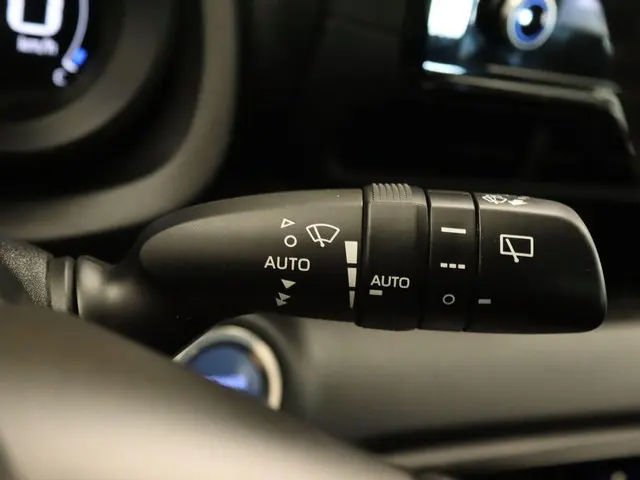 Toyota Yaris 1.5 Hybrid Dynamic 2022 Hybride Benzine 24