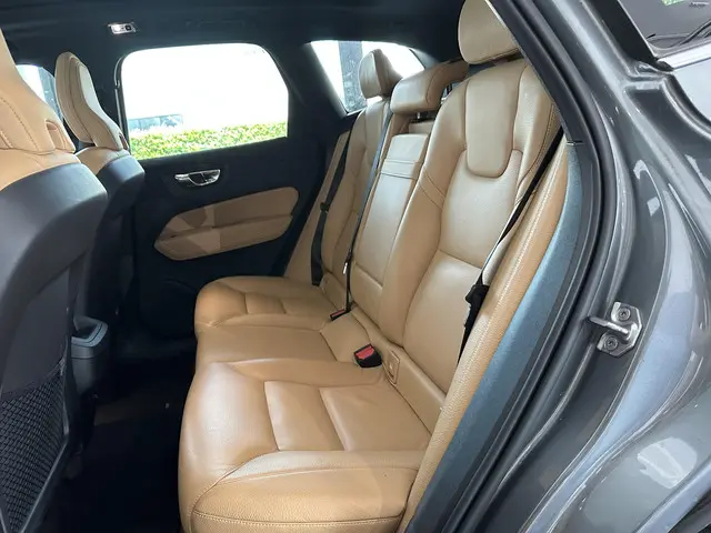 Volvo XC60 2.0 T5 AWD Inscription 2018 Benzine 8