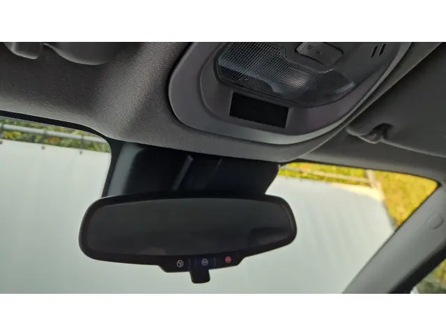 Opel KARL 1.0 Innovation 2017 Benzine 31