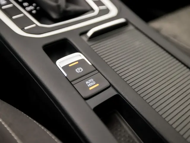 Volkswagen Passat 1.4 TSI ACT Sport 2017 Benzine 31