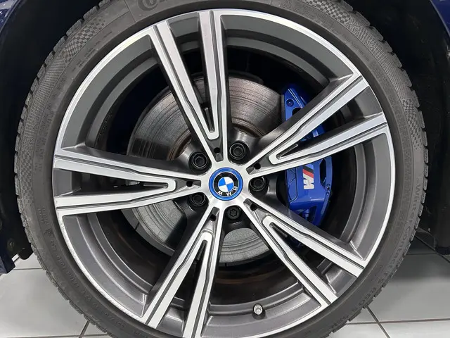 BMW 3 Serie Touring 330e xDrive 2022 Hybride Benzine 25