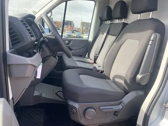 Volkswagen Crafter 30 2.0 TDI L3H3 Highline 2017 Diesel 16