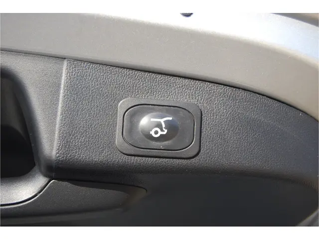 Ford Focus Wagon 1.5 EcoBoost ST-Line 150pk 2019 Benzine 8