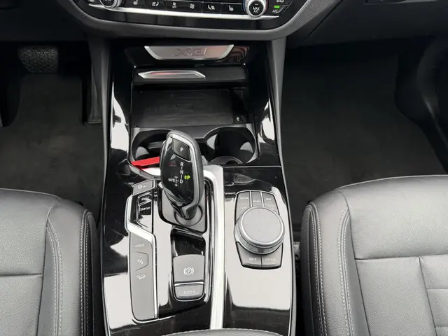 BMW X3 xDrive30e Executive 2021 Hybride Benzine 15