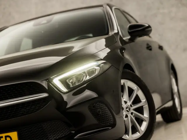 Mercedes-Benz A-Klasse 200 Sport 2019 Benzine 16