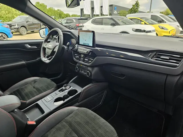 Ford Kuga 2.5 PHEV ST-Line X 2024 Hybride Benzine 8