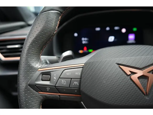 CUPRA Formentor 1.4 e-Hybrid 2023 Hybride Benzine 16