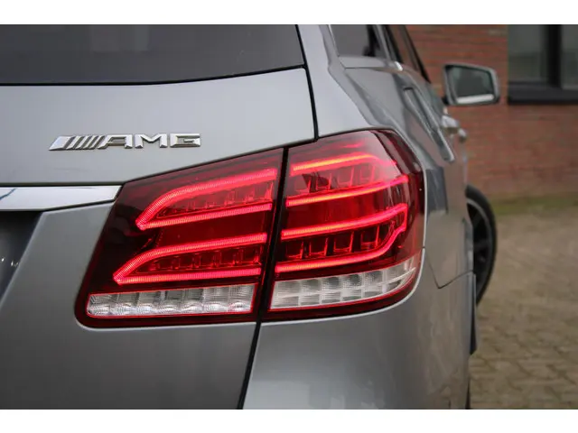 Mercedes-Benz E-Klasse Estate AMG 63 4MATIC 2014 Benzine 57