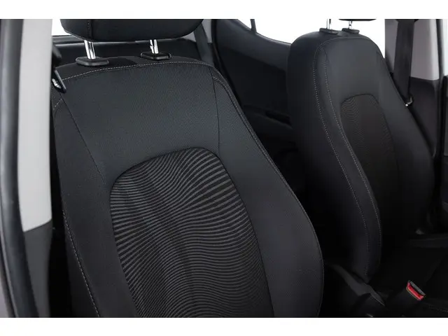 Hyundai i10 1.0i Comfort | AIRCO | BLUETOOTH . 2019 Benzine 6