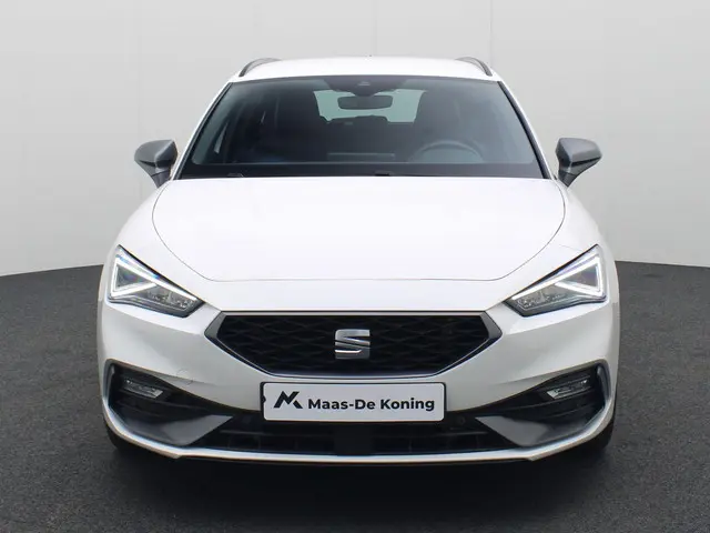 SEAT Leon Sportstourer 1.5eTSI/150PK FR DSG 2024 Benzine 33