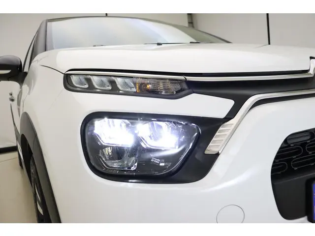 Citroën C3 1.2 PureTech Feel Edition 2023 Benzine 18