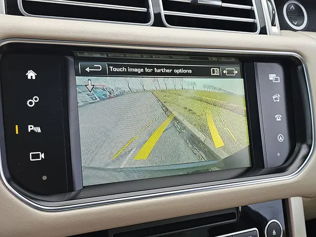 Land Rover Range Rover LANDROVER 2016 Benzine 25