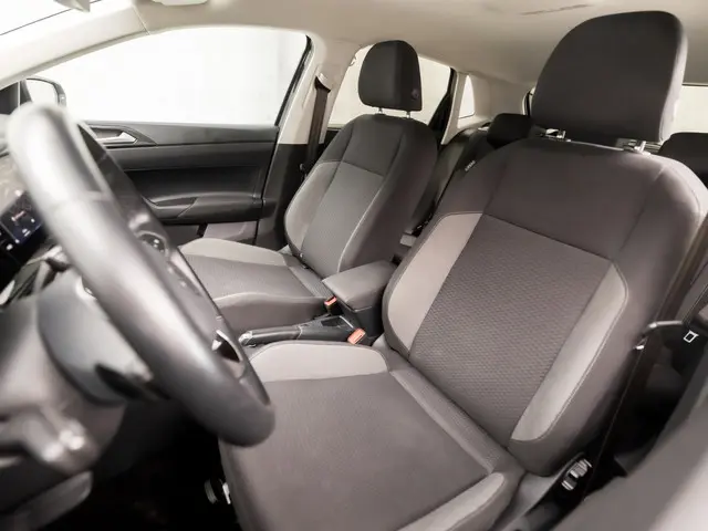 Volkswagen Polo 1.0 TSI Sportline 2023 Benzine 15