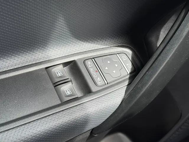 Mercedes-Benz eCitan 112 Pro 2025 Elektrisch 24