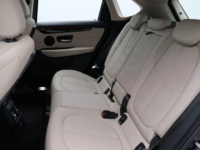 BMW 2 Serie Active Tourer 218i 2020 Benzine 31