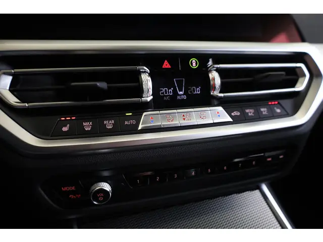 BMW 3 Serie Touring 330e xDrive 2022 Hybride Benzine 18