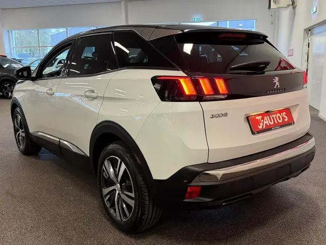 Peugeot 3008 1.2 PureTech 2018 Benzine 3