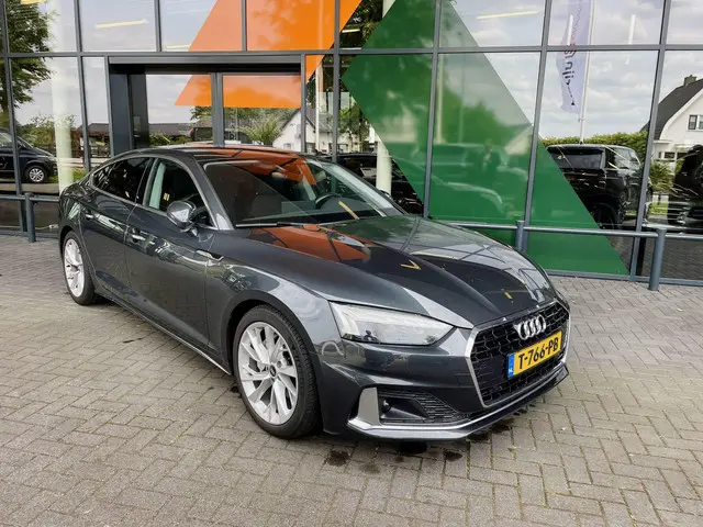 Audi A5 Sportback 40 TFSI S edition 2021 Benzine 12
